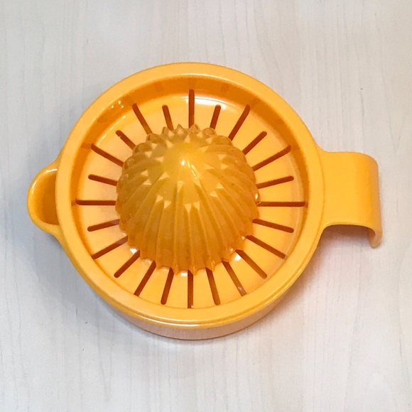 Citrus Juice Extractor. Easy Fresh Citrus Juice. Compact. Sturdy. - Picture 4 of 5